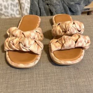 Stylish Tan Women's Sandals